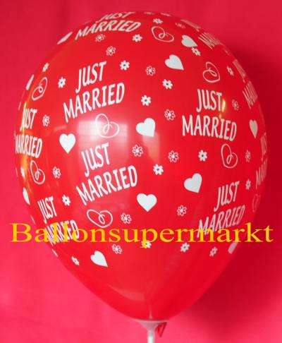 Rote Luftballons zur Hochzeit, Aufdruck in Weiß: Just Married